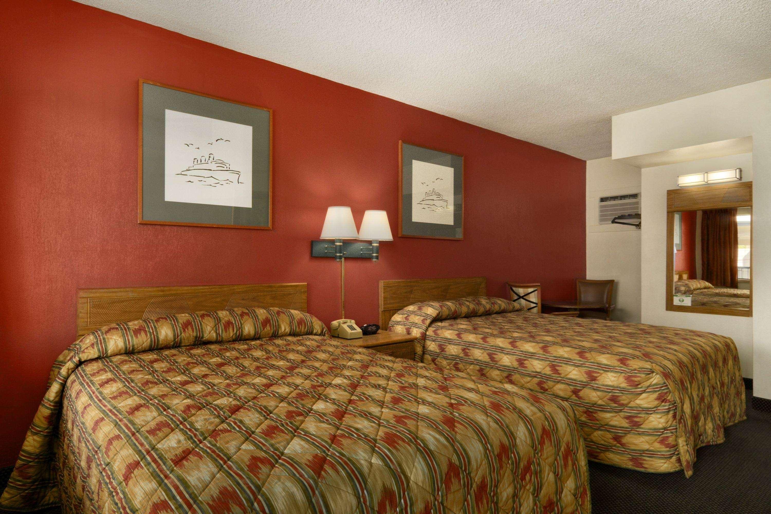Howard Johnson By Wyndham Flagstaff University West Exterior foto